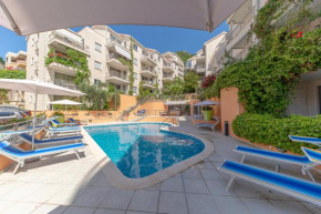 Petrovac Bay Apartments